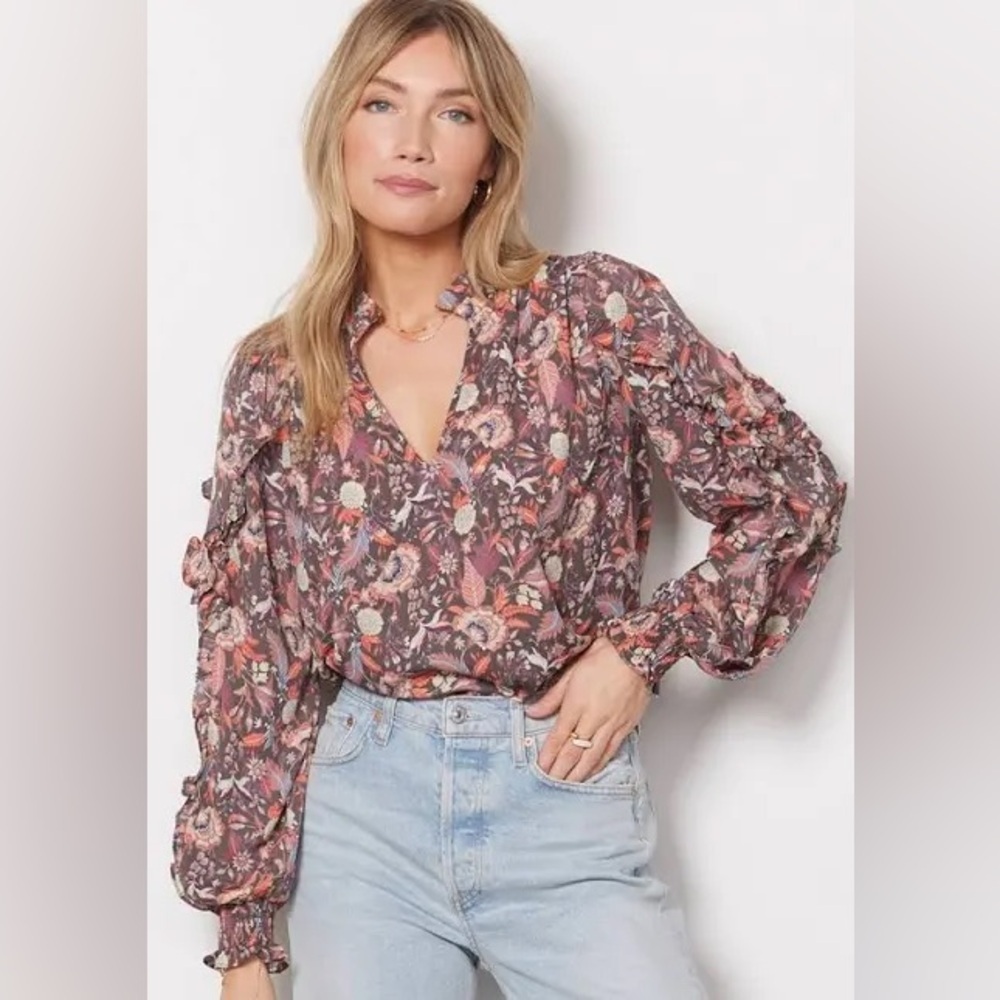 Evereve Clara Floral Paisley Long Sleeve V Neck Blouse/Top M Ruffle Trim Career